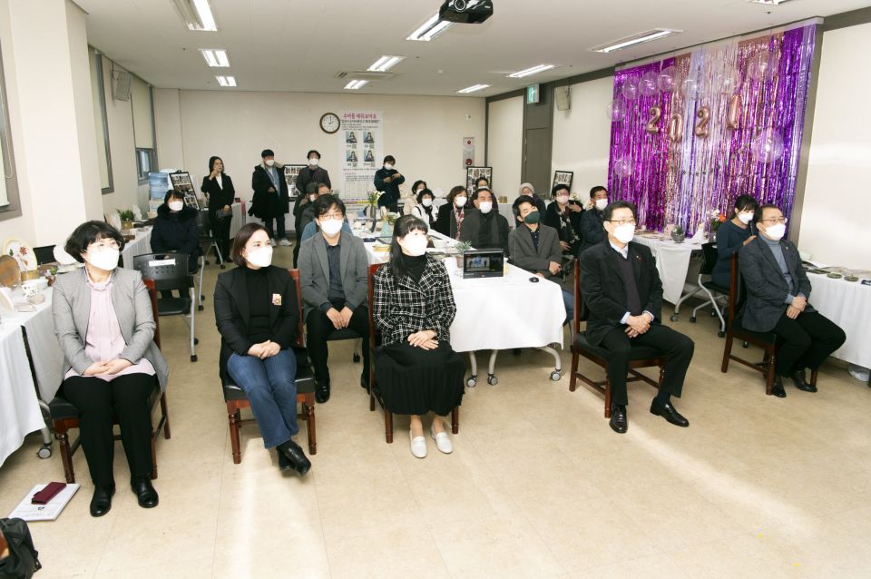 2021.12.09 김포시농아인협회 도자기 송년전시001.jpg