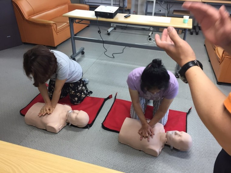 <![CDATA[17.06.23 ]]><![CDATA[심폐소생술 교육 ]]><![CDATA[(]]><![CDATA[8).jpg]]>