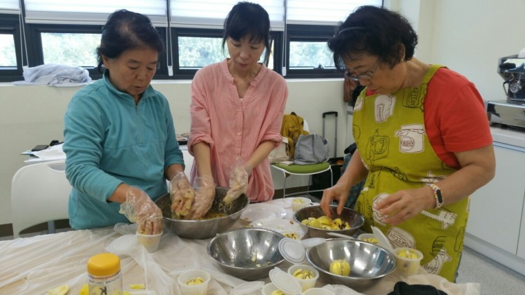 i_f52Ud018svc1gt0ss3fjn9ez_9lmob1 (1).jpg